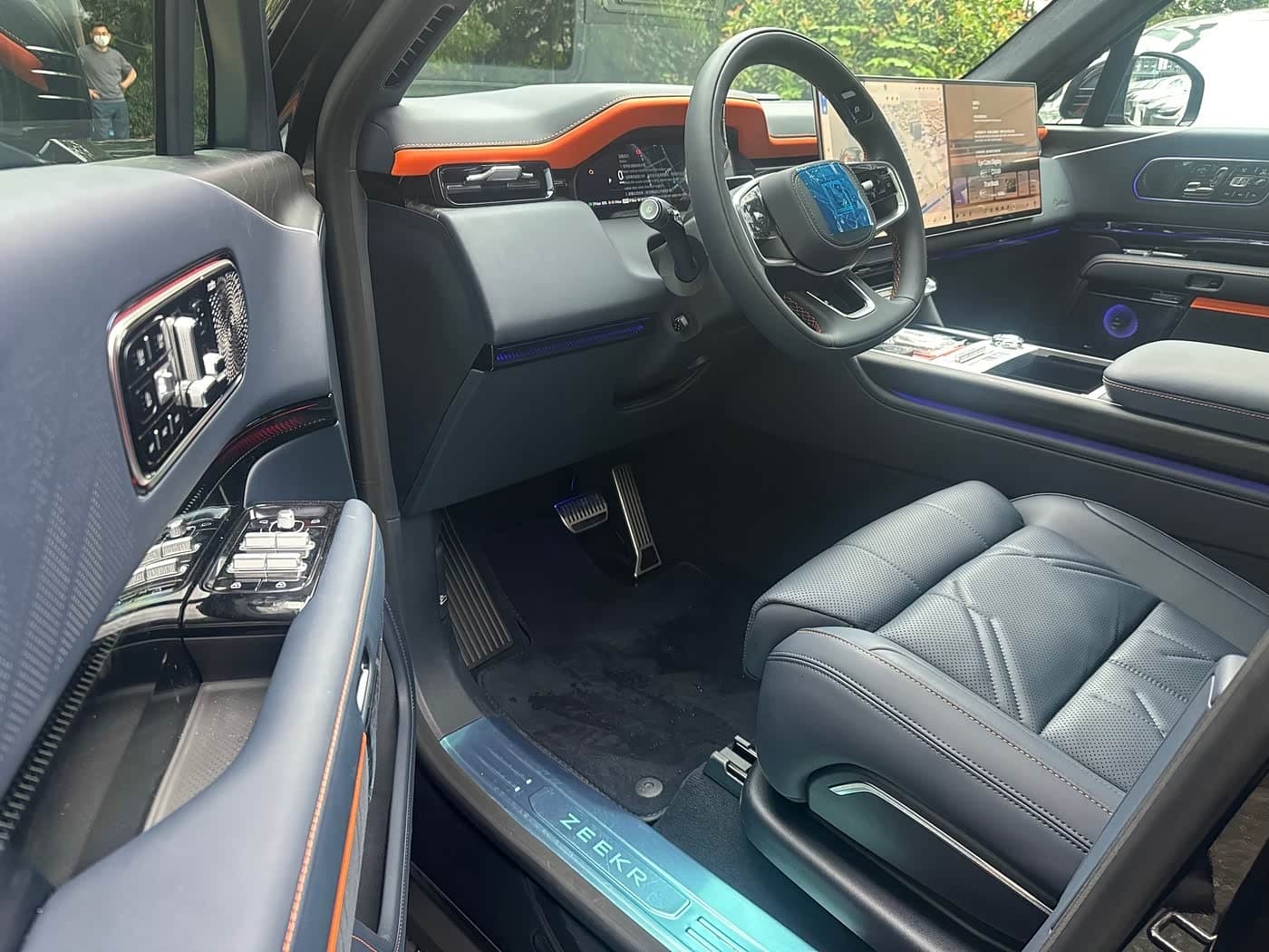 2025 Zeekr 9X Black, 100 km, China export – photo 14