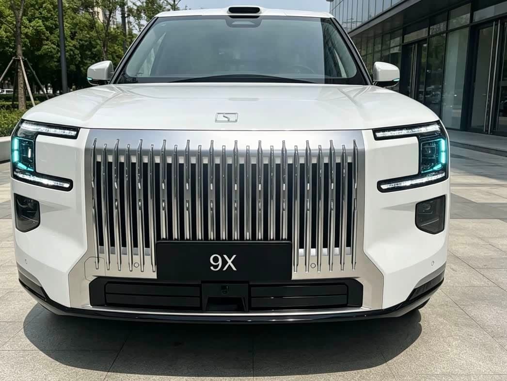 2025 Zeekr 9X White, 100 km, China export – photo 2