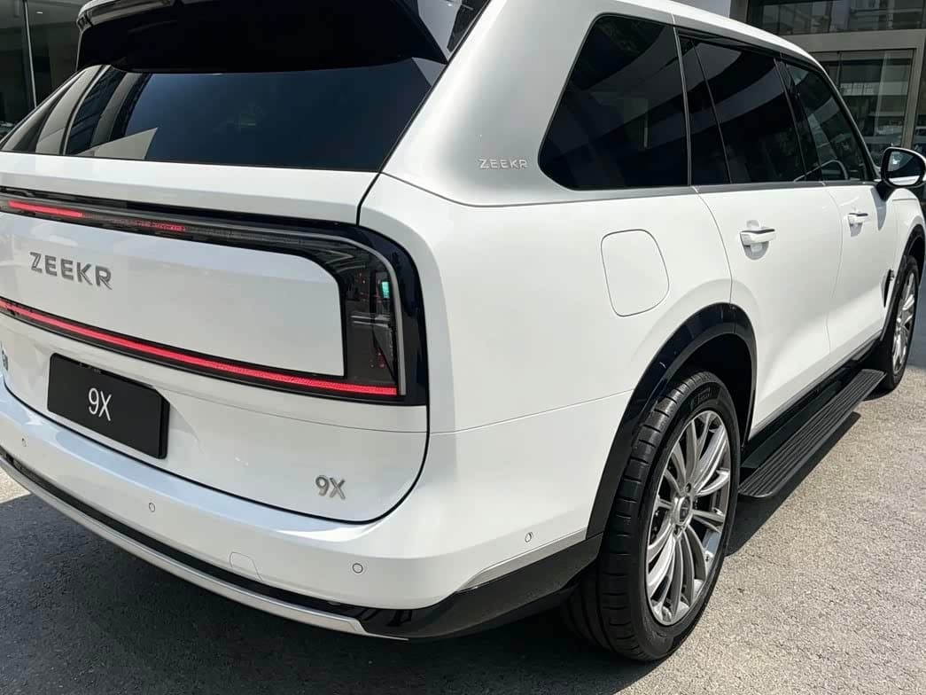 2025 Zeekr 9X White, 100 km, China export – photo 3