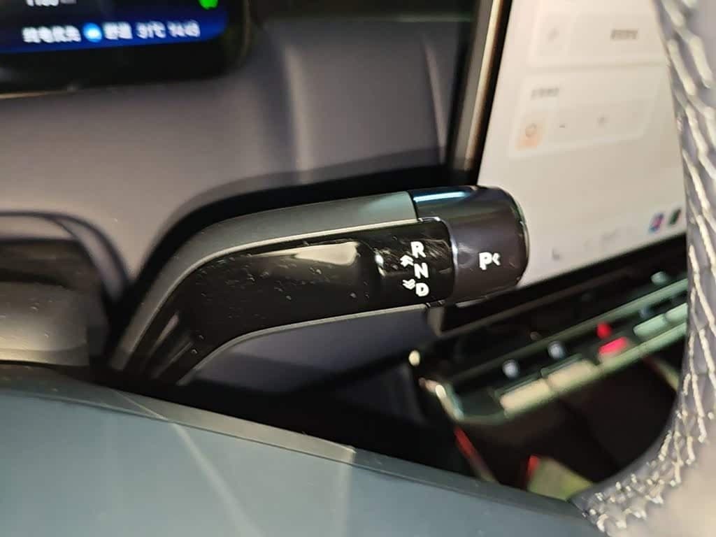 2025 Zeekr 9X Black, 1,200 km, China export – photo 14