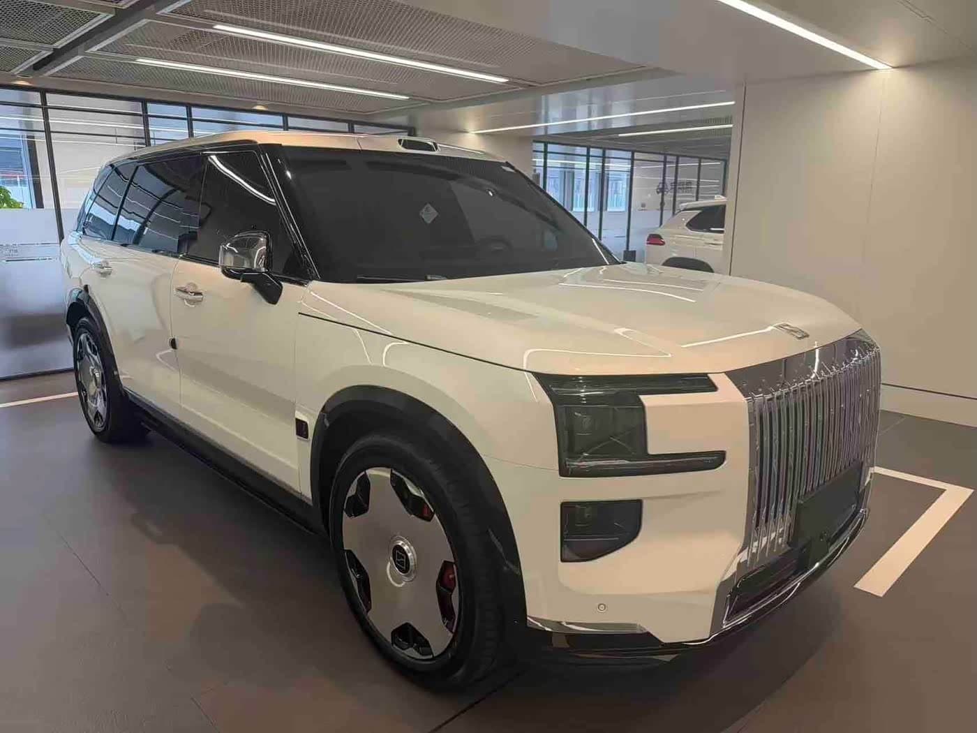 2025 Zeekr 9X White, 7,500 km, China export – photo 3
