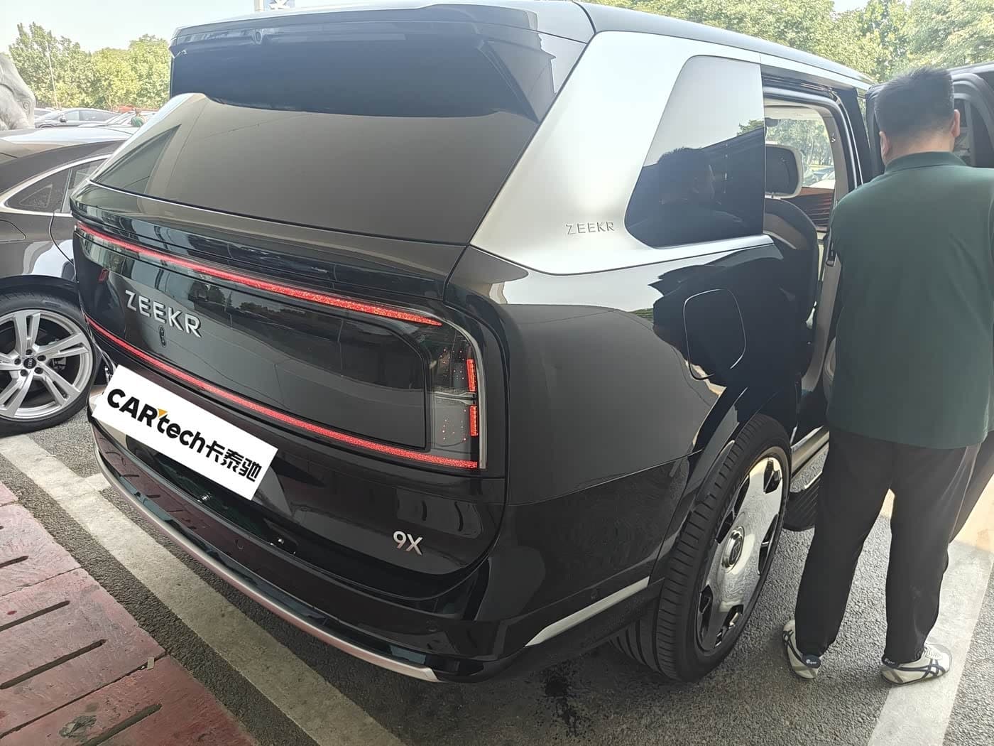 2025 Zeekr 9X Black, 2,600 km, China export – photo 6