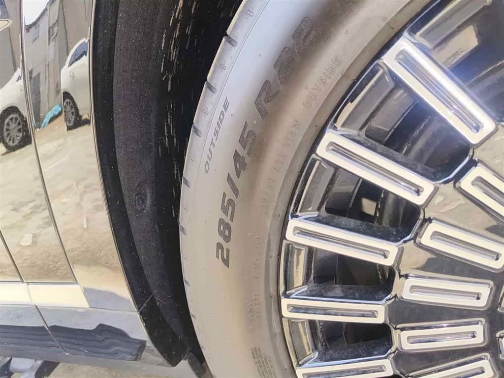 2025 Zeekr 9X Black, 2,660 km, China export – photo 7