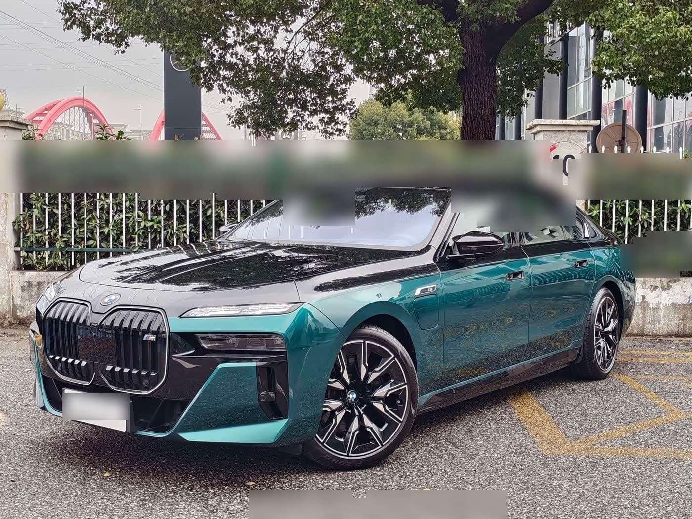 2023 BMW i7 M70L